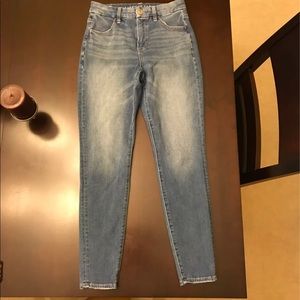 American EagleDream Jean - size 4 Jegging